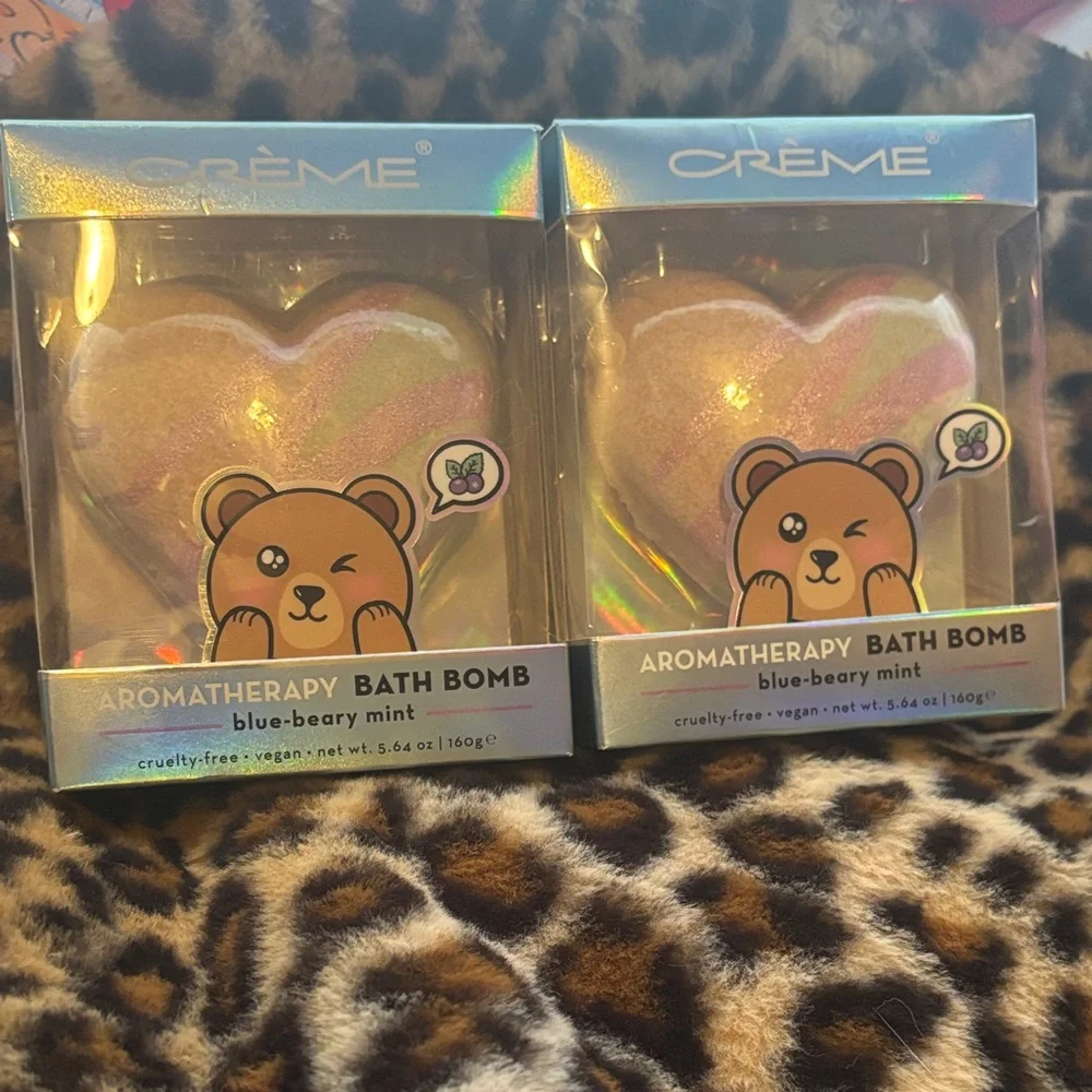 The Creme Shop Blue-Beary Mint Heart Aromatherapy Bath Bomb Set